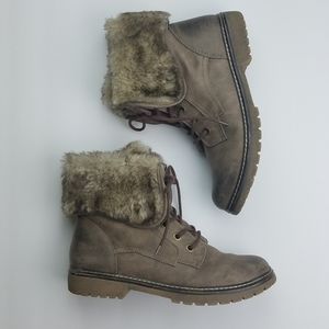 Mossimo and Co boots